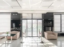 Hotel Boutique 5 - Free parking - Free breakfast - Free internet - EVSE