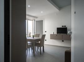 होटल की एक तस्वीर: Strategic Apartment with Terrace - Nola
