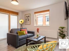 Hotel Photo: Modern Spacious Apartment in Leicester City Centre with Free Parking!