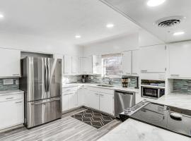 Хотел снимка: Modern Home about 6 Mi to Downtown Indy Pets Welcome!