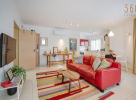 Hotel kuvat: Seaside Charming and Stylish Apartment near St Julians by 360 Estates