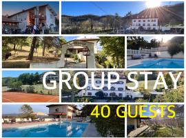 מלון צילום: GROUP STAY VILLA - 40 Guests - PRIVATE POOL - TENNISCOURT - PRIVATE COOK - CONVERANCE ROOM villaitaly eu