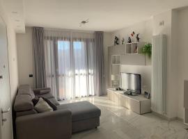 รูปภาพของโรงแรม: Appartamento piano terra con giardino - Pistoia