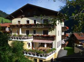 Landhotel Almrösl im Großarltal, hotel v destinaci Hüttschlag
