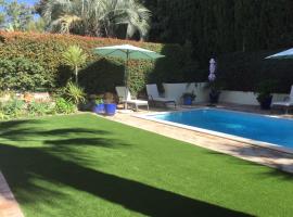 Hotel foto: Beautiful 2-Bed Villa in Quinta do Lago with Pool