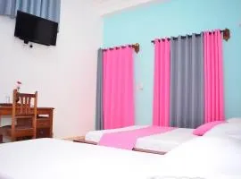HOTEL AKBAR，位于马哈赞加的酒店