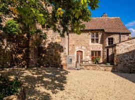 A picture of the hotel: Medieval Manor House