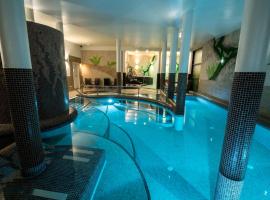 Malina Resort & SPA、シュクラルスカ・ポレンバのホテル