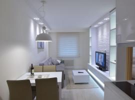Konaci Kopaonik Lux Apartmani، فندق في كوباونيك