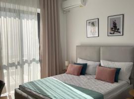 A picture of the hotel: Sunny City Center Apartment