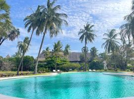 รูปภาพของโรงแรม: 2 Bedroom Apartment with Direct Access to Beach