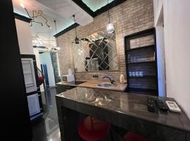 Center Apartment，位于基希讷乌的酒店