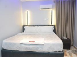 Gambaran Hotel: Triple Tee Luxury Hotel & Service Apartments Surulere