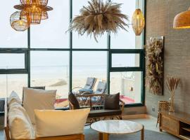 Hotel kuvat: Blpl Cabane A luxury beach house