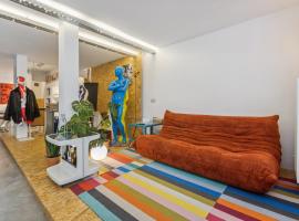 Hotel Photo: Cosy art studio near station with bikes and garden