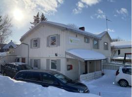 A picture of the hotel: Helt hus: Sneveien 75