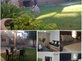 Departamentos La Perón、ビジャ・メルセデスのホテル