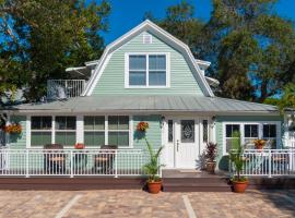 होटल की एक तस्वीर: SeaGlass Inn Bed and Breakfast