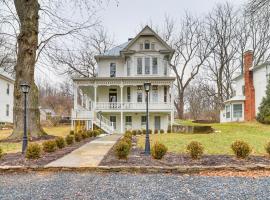 ホテル写真: Restored Virginia Victorian 10 Mi to Harrisonburg