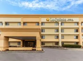 La Quinta by Wyndham Chicago Gurnee, hotell i Gurnee