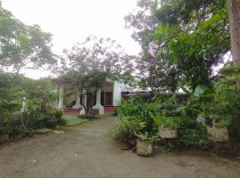 Foto di Hotel: OYO 93618 Homestay Bonjeruk