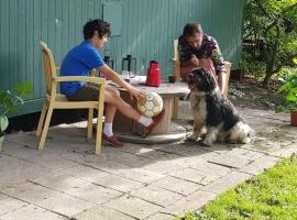 Huisje de Bosrand, hotel in Bant