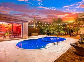 Hotel foto: Heated Pool / Light Up Game Room & Outdoor / Pet OK