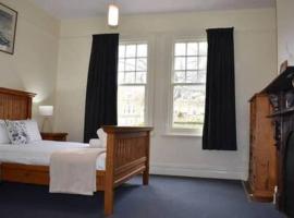 Hotel Photo: Comfy Apartment with carpark 2 minutes to CBD