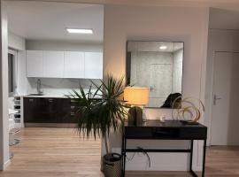 호텔 사진: Appartement 120m2 à Enghiens les bains