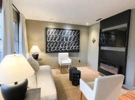 Luxury Warehouse District Condo, hôtel à Durham