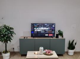 Hotel Foto: Spacious 2 Bedroom Apartment with Court yard - Antwerp Smooth Stays