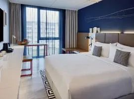 the Deutz, a Tribute Portfolio Hotel