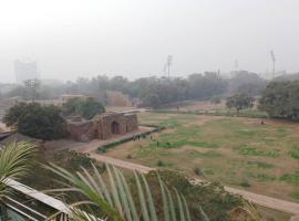Hotel foto: Homlee-Vintage Green 2BHK with Terrace & fort View