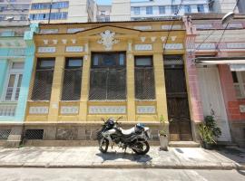 Hotel Photo: Suhcasa Historic House Catete