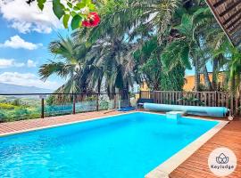 Hotel foto: Verger suspendu - avec piscine - 100m2 - Étang-Salé les Hauts