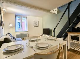 Hotel Photo: Triplex in the heart of Old Lille