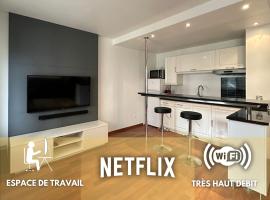 Hotel kuvat: L'ATHOS - Appartement équipé - Entre Paris et Versailles - Haut débit