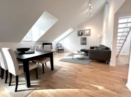 A picture of the hotel: Elegant Apartment In The Heart Of The City