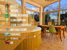 酒店照片: Le Cottage Bien-Etre Jacuzzi & Les Cottages du Tarn