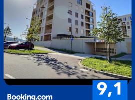 Hotel Foto: FREE 2X parking and free Wifi NEW Suncatcher apartment