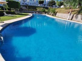 Hotel Photo: Paraiso Teques, Casa entera con acceso al lago