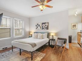 Hotel fotoğraf: City Charm Studio Apartment - Kenwood 205