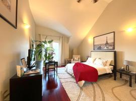 Foto do Hotel: Stunning Rooms in Townhouse across the Beach