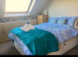 Hotel foto: Scrabo View - King Bedroom with private bathroom