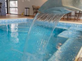 Complex Turistic Monaco, hotel in Baile Felix