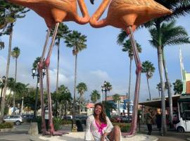 HARMONY Hotel Hostel Aruba, khách sạn ở Oranjestad