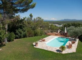 Hotel kuvat: Amazing view ! Great house to gather with friends in Provence