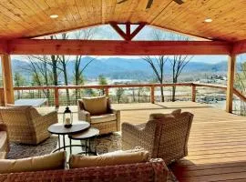 Glamp House Lake and Mountain Views Hot Tub by Hiawassee Glamping