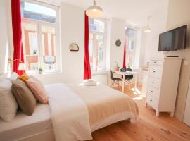 Hotel fotoğraf: Lille centre- Nice and bright equipped studio