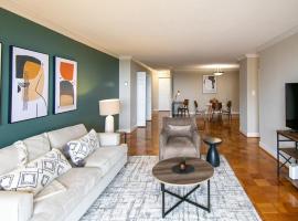 Hotel Photo: Landing Modern Apartment with Amazing Amenities (ID5144X42)